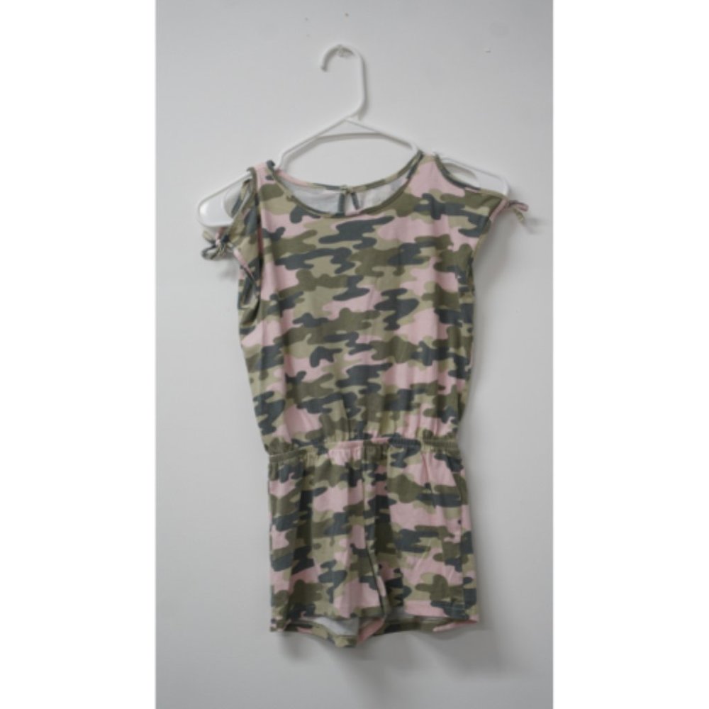 Place ❤️ Girl Cold Shoulder Fit & Flare Dress Size - Medium(7/8)  (PRE-LOVED)